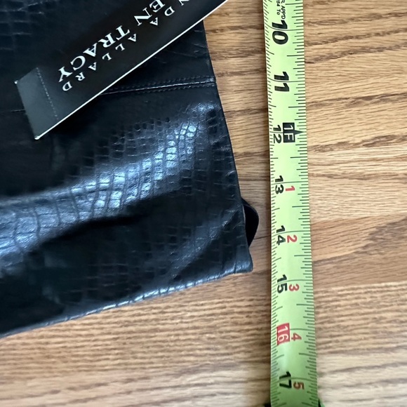 Linda Allard Ellen Tracy 100% Leather Pencil Skirt Size 8 NWT - Picture 10 of 11